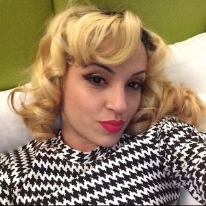 Meet your Posher, Gladys